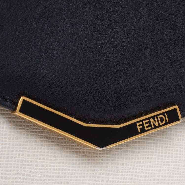 Pre Owned Fendi Off White/Black Leather Envelope Continental Wallet