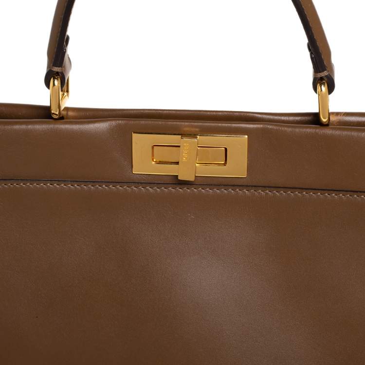 Pre Owned Fendi Brown Leather Medium Peekaboo Top Handle Bag