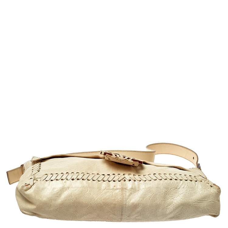 Pre Owned Fendi White Soft Leather Giant Baguette Whipstitch Shoulder Bag