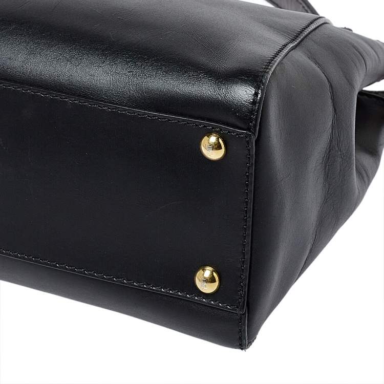 Pre Owned Fendi Black Leather Medium Peekaboo Top Handle Bag