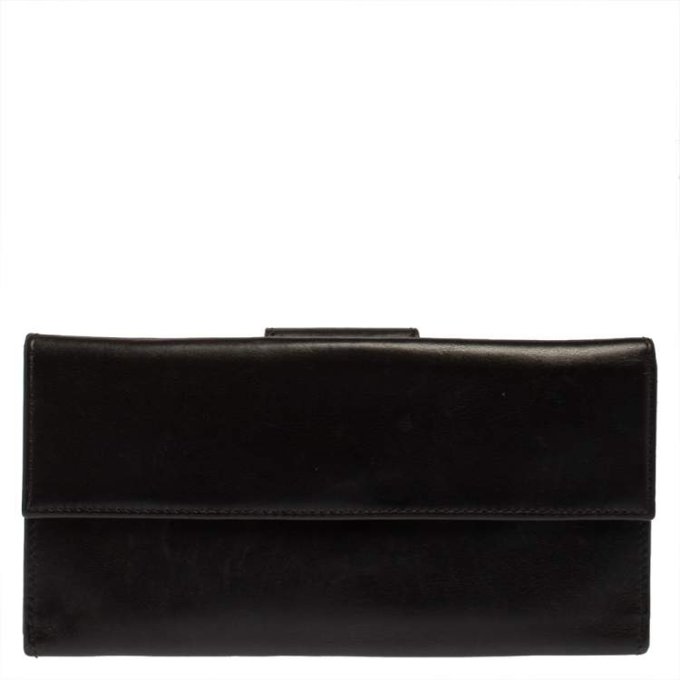 مملوكة مسبقًا Fendi Black Leather FF Flap Continental Wallet