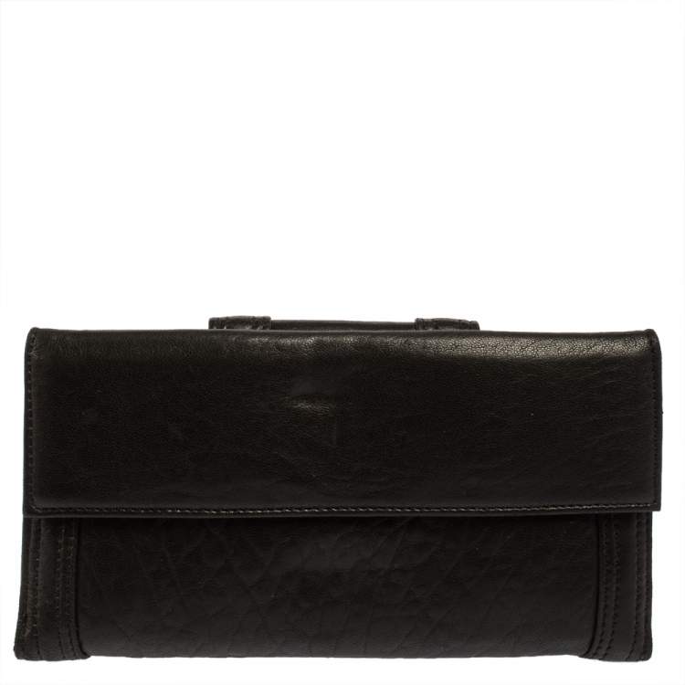 Pre Owned Fendi Black Soft Leather Logo Flap Continental Wallet