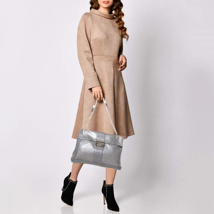 Pre Owned Fendi Grey Leather Maxi Baguette Flap Shoulder Bag