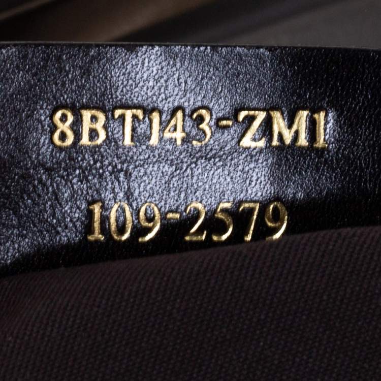 Pre Owned Fendi Grey Leather Maxi Baguette Flap Shoulder Bag