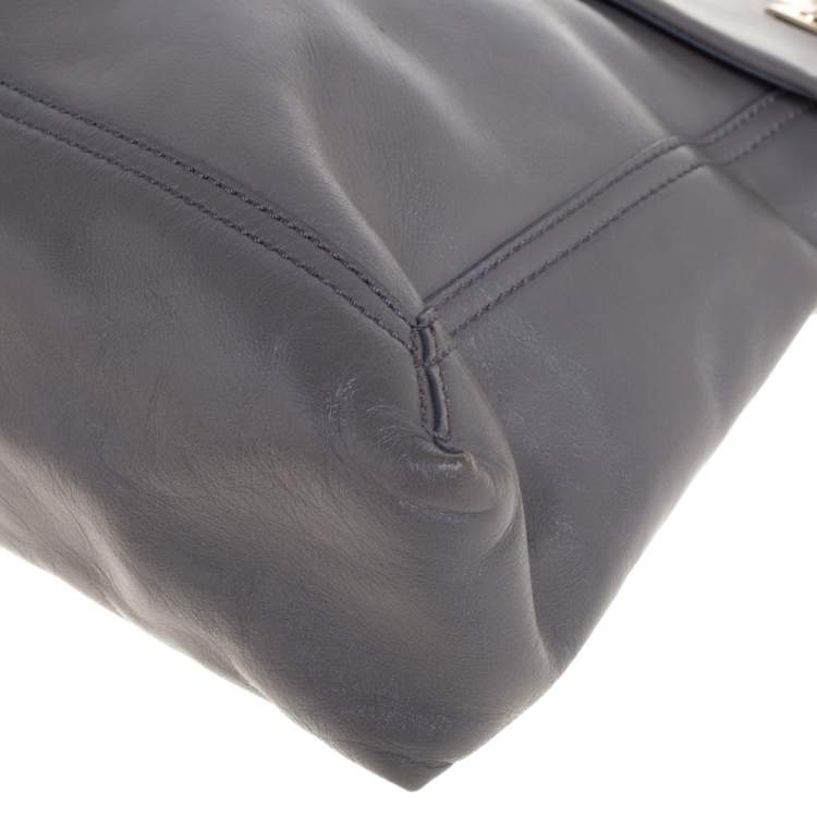 Pre Owned Fendi Grey Leather Maxi Baguette Flap Shoulder Bag