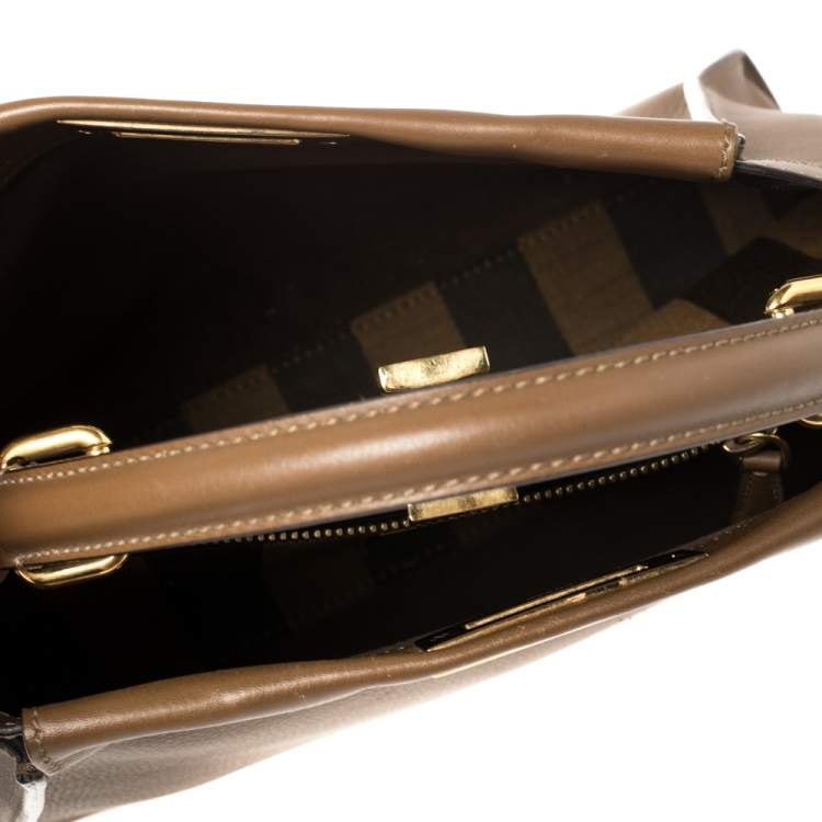 Pre Owned Fendi Brown Leather Medium Peekaboo Top Handle Bag