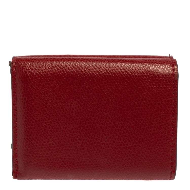 مملوك�ة مسبقًا Fendi Red/Brown Zucca Leather F is Fendi Trifold Wallet