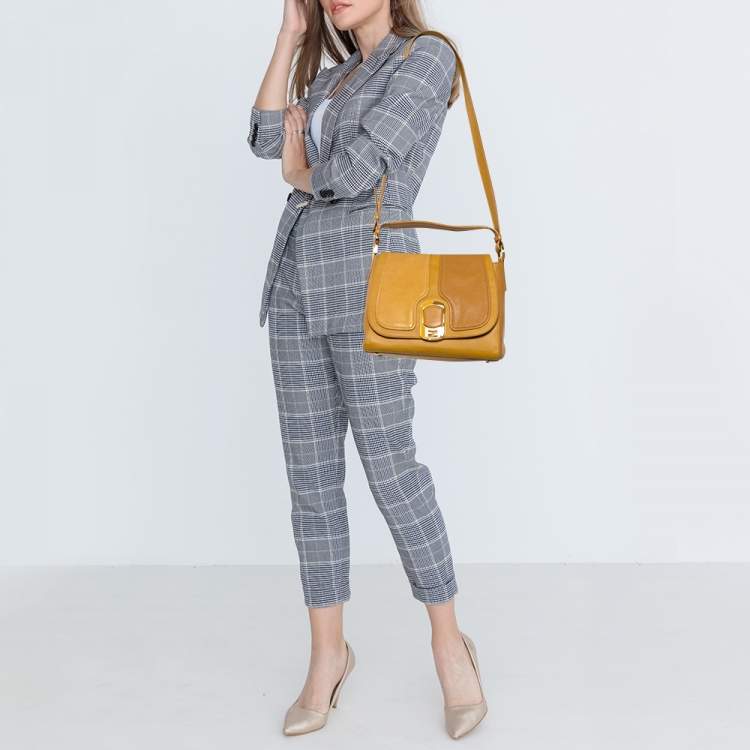 Pre Owned Fendi Mustard Leather Medium Anna Shoulder Bag