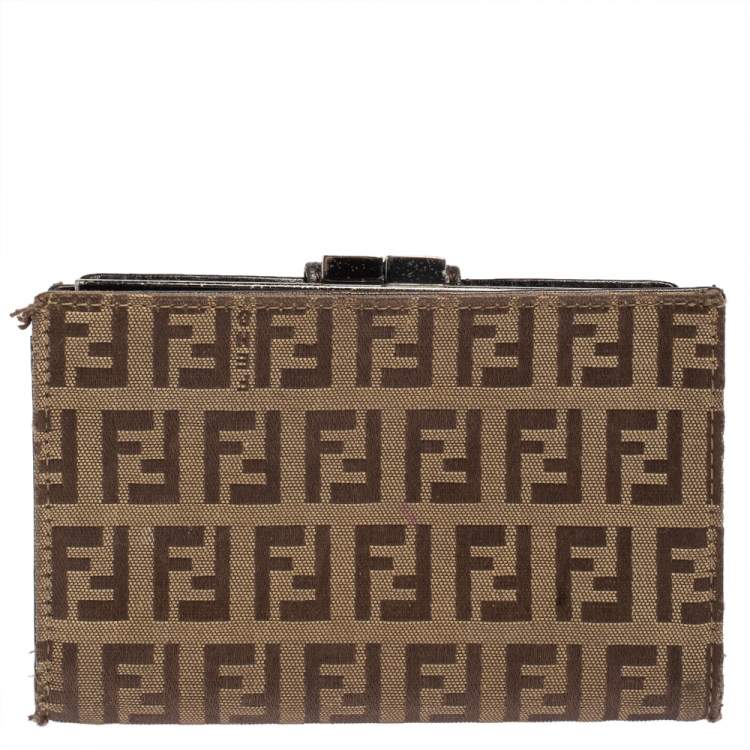 Pre Owned Fendi Beige/Tobacco Zucchino Canvas and Leather Kiss Lock Compact Wallet