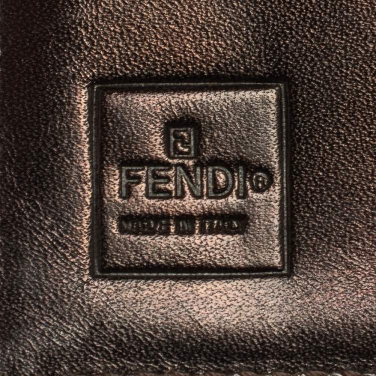 Pre Owned Fendi Beige/Tobacco Zucchino Canvas and Leather Kiss Lock Compact Wallet
