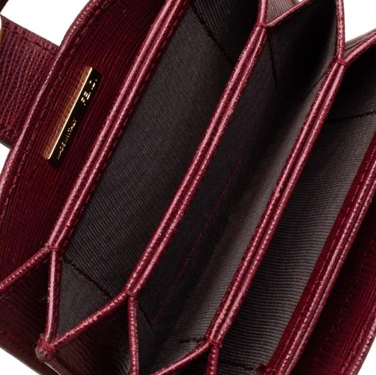 Pre Owned Fendi Red Leather Vitello Elite Gusseted Card Holder