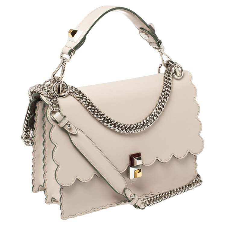 Pre Owned Fendi Ivory Leather Kan I Scalloped Top Handle Bag