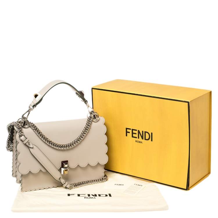Pre Owned Fendi Ivory Leather Kan I Scalloped Top Handle Bag