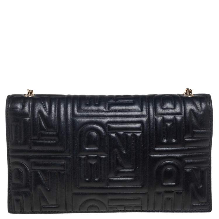 مملوكة مسبقًا Fendi Black Embossed Logo Leather Wallet on Chain