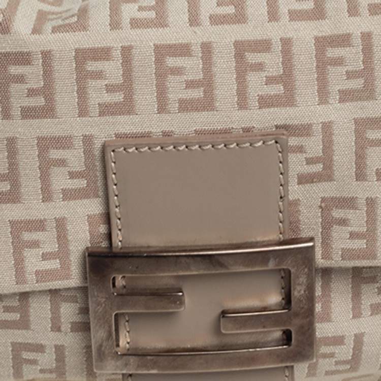 Pre Owned Fendi Beige Zucchino Canvas and Leather Baguette Bag
