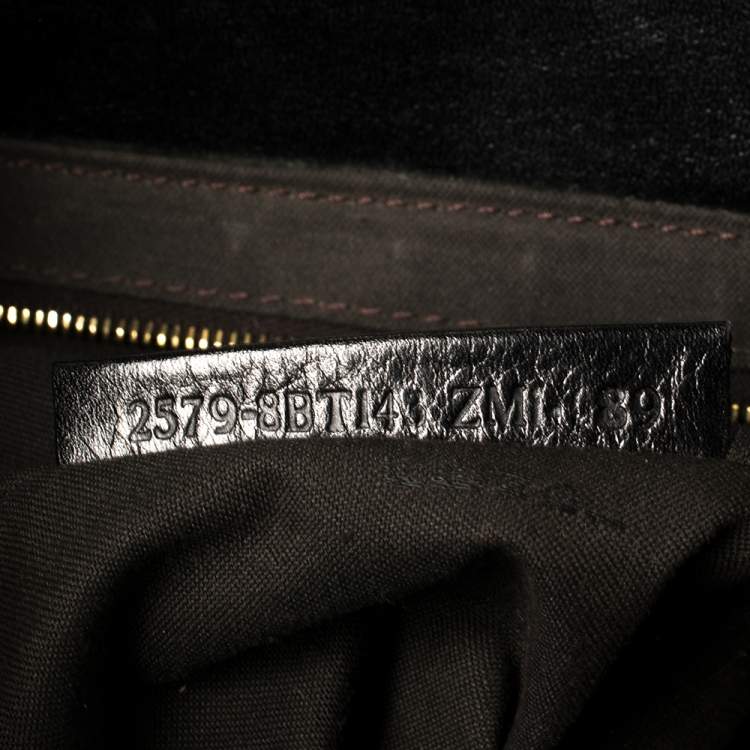 مملوكة مسبقًا Fendi Black Leather Maxi Baguette Flap Shoulder Bag