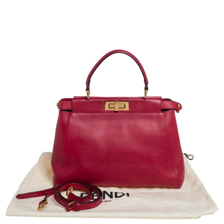 Pre Owned Fendi Red Leather Medium Peekaboo Top Handle Bag