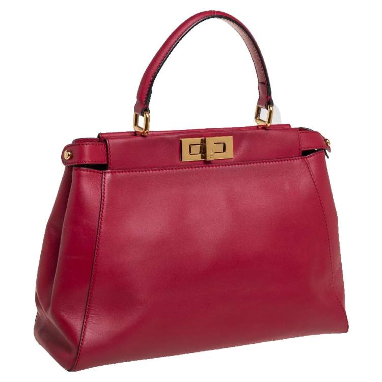 Pre Owned Fendi Red Leather Medium Peekaboo Top Handle Bag