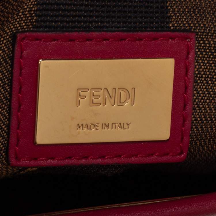 Pre Owned Fendi Red Leather Medium Peekaboo Top Handle Bag