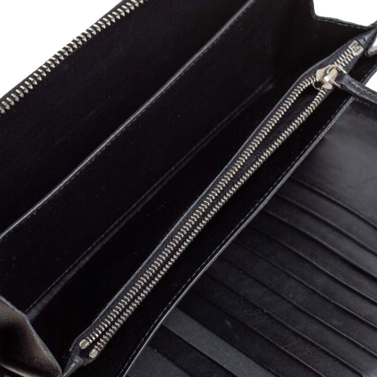 Pre Owned Fendi Black Leather Zippy Organizer Wallet
