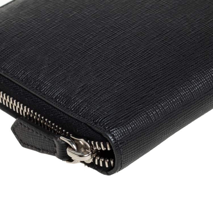 Pre Owned Fendi Black Leather Zippy Organizer Wallet