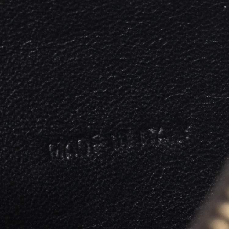 Pre Owned Fendi Black Zucchino Embossed Leather Zip Around Wallet 