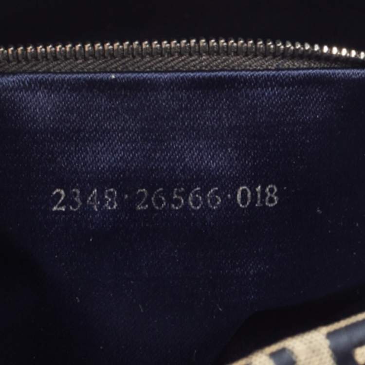 Pre Owned Fendi Navy Blue/Grey Zuchinno Canvas and Leather FF Zip Shoulder Bag