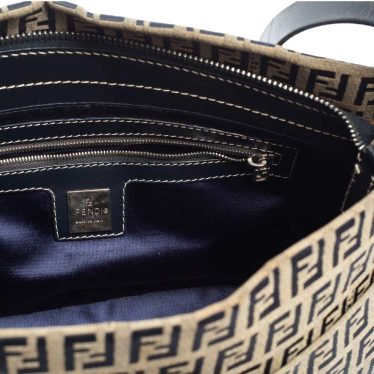 Pre Owned Fendi Navy Blue/Grey Zuchinno Canvas and Leather FF Zip Shoulder Bag