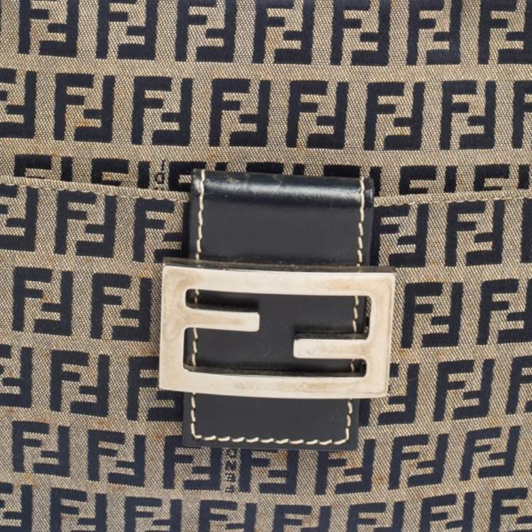 Pre Owned Fendi Navy Blue/Grey Zuchinno Canvas and Leather FF Zip Shoulder Bag
