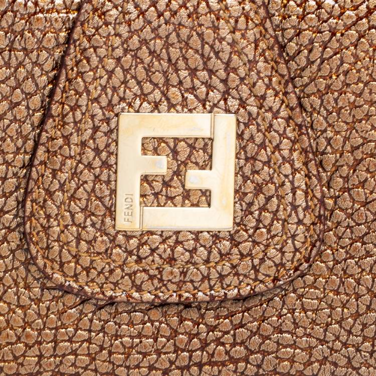 مملوكة مسبقًا Fendi Gold Textured Leather FF Logo Compact Wallet