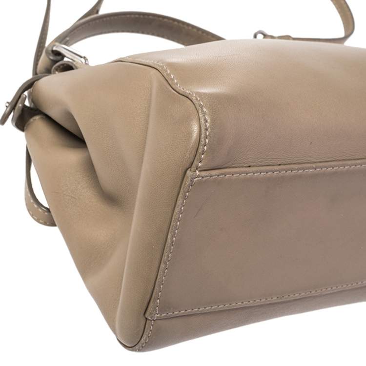 Pre Owned Fendi Beige Leather Mini Peekaboo Top Handle Bag