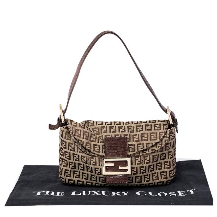 Pre Owned Fendi Beige/Brown Zucchino Canvas and Leather Mama Baguette Bag