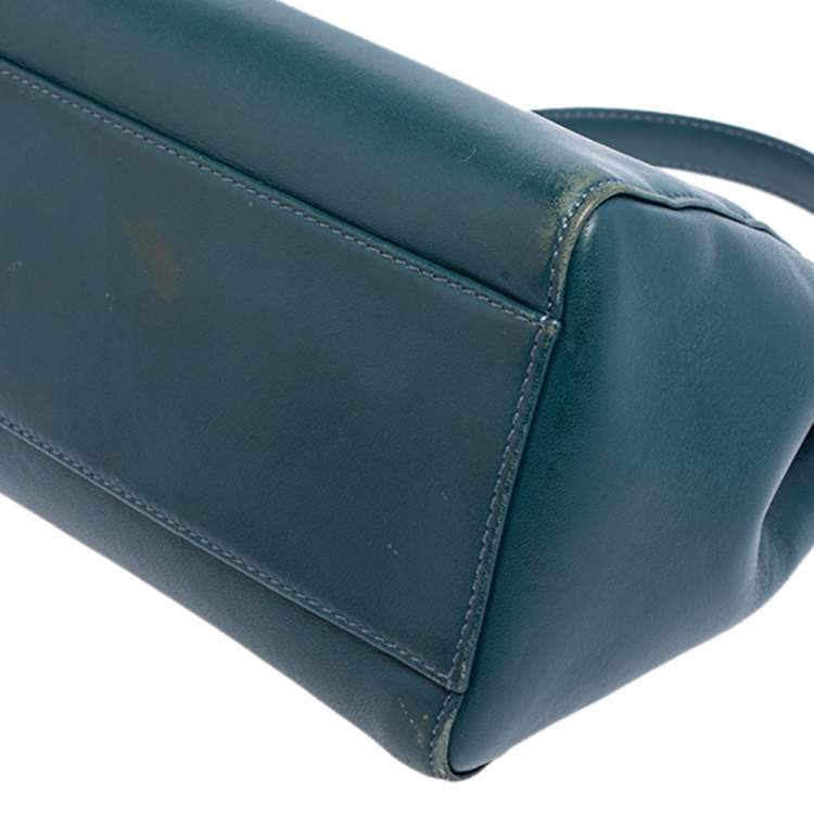 مملوكة مسبقًا Fendi Blue Leather Mini Peekaboo Top Handle Bag