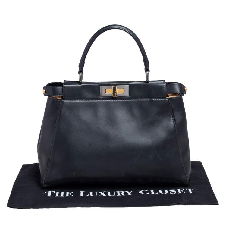 Pre Owned Fendi Black Leather Medium Peekaboo Top Handle Bag