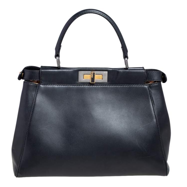 Pre Owned Fendi Black Leather Medium Peekaboo Top Handle Bag