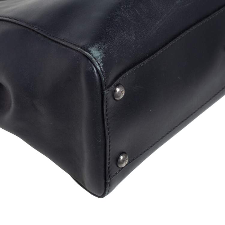 Pre Owned Fendi Black Leather Medium Peekaboo Top Handle Bag