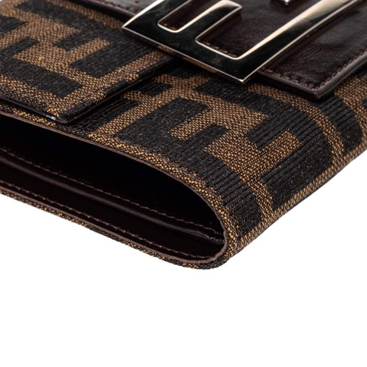 مملوكة مسبقًا Fendi Tobacco Zucca Canvas FF Flap Compact Wallet