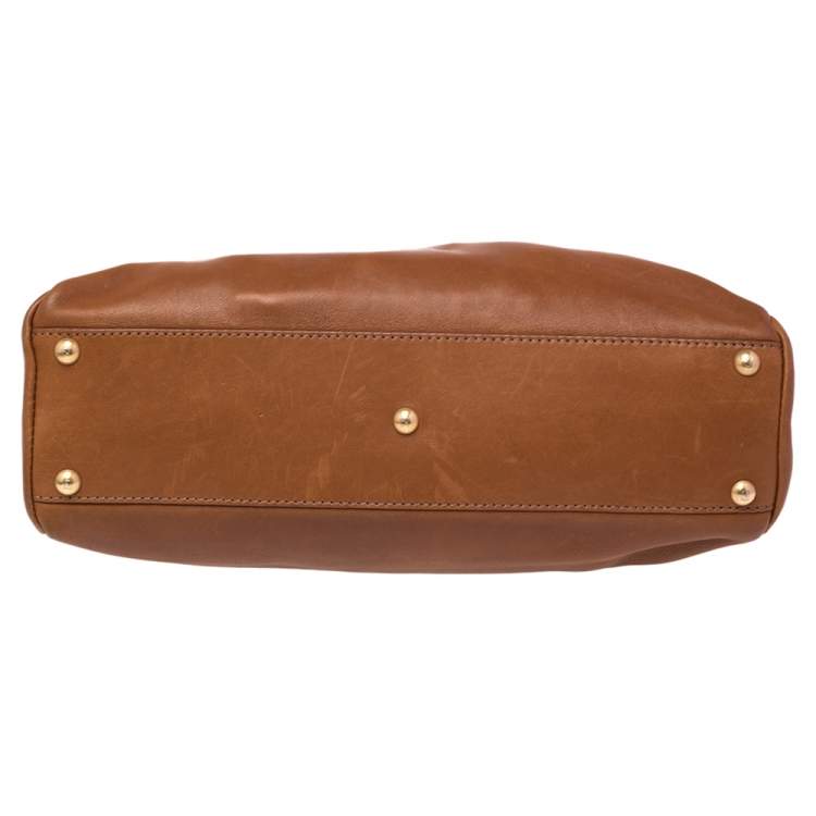 Pre Owned Fendi Brown Leather Medium Peekaboo Top Handle Bag