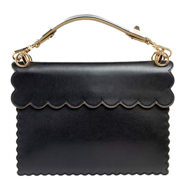 مملوكة مسبقًا Fendi Black Leather Kan I Scalloped Top Handle Bag