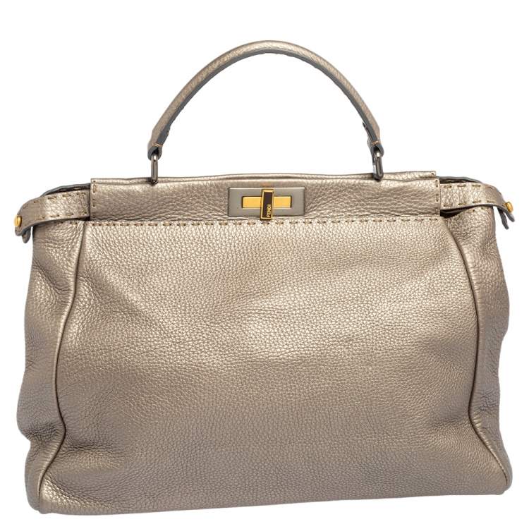 مملوكة مسبقًا Fendi Gold Selleria Leather Large Peekaboo Top Handle Bag