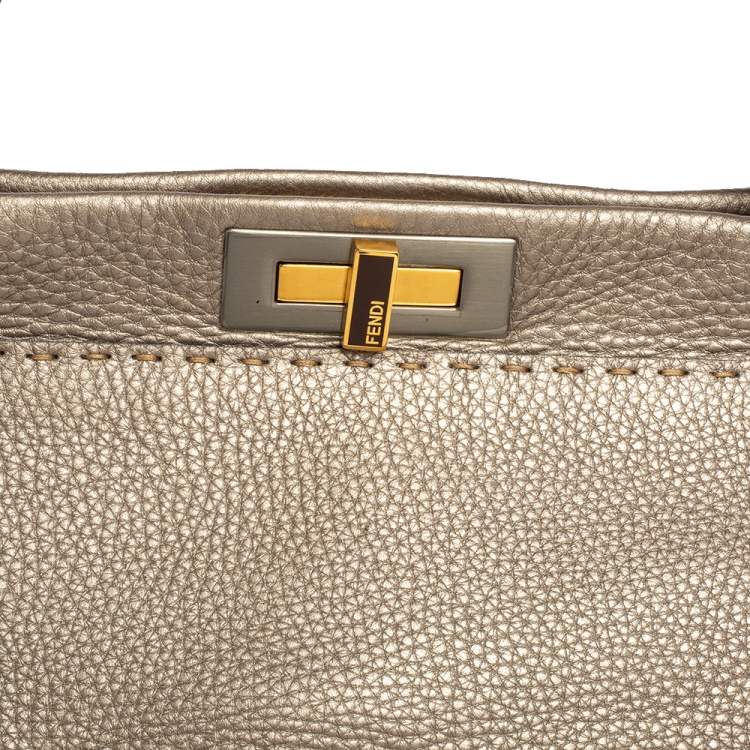 مملوكة مسبقًا Fendi Gold Selleria Leather Large Peekaboo Top Handle Bag