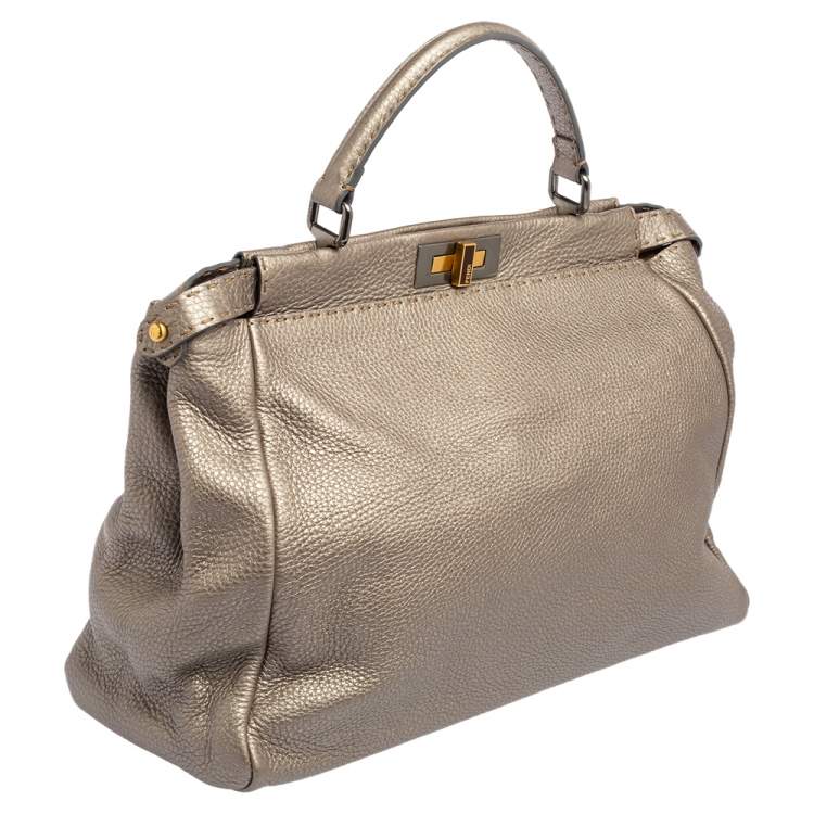 مملوكة مسبقًا Fendi Gold Selleria Leather Large Peekaboo Top Handle Bag