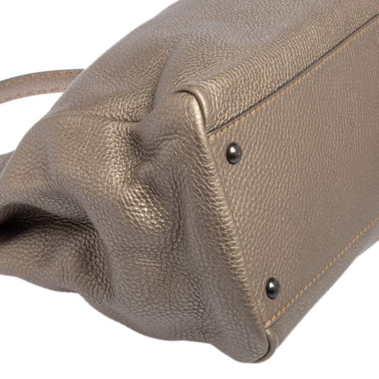 مملوكة مسبقًا Fendi Gold Selleria Leather Large Peekaboo Top Handle Bag