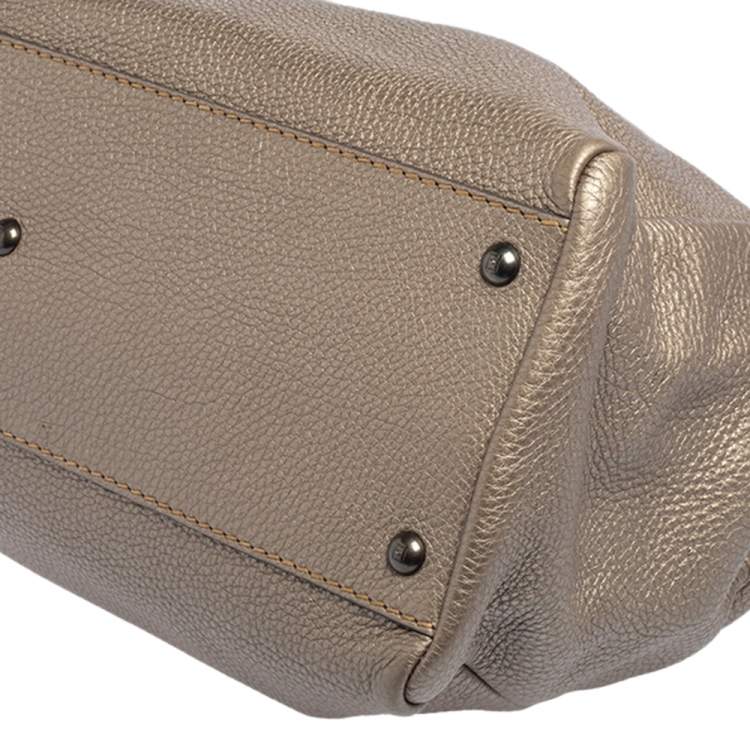مملوكة مسبقًا Fendi Gold Selleria Leather Large Peekaboo Top Handle Bag