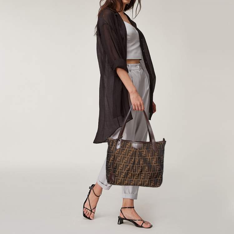 مملوكة مسبقًا Fendi Tobacco Zucca Canvas Jacquard Grande Shopping Tote