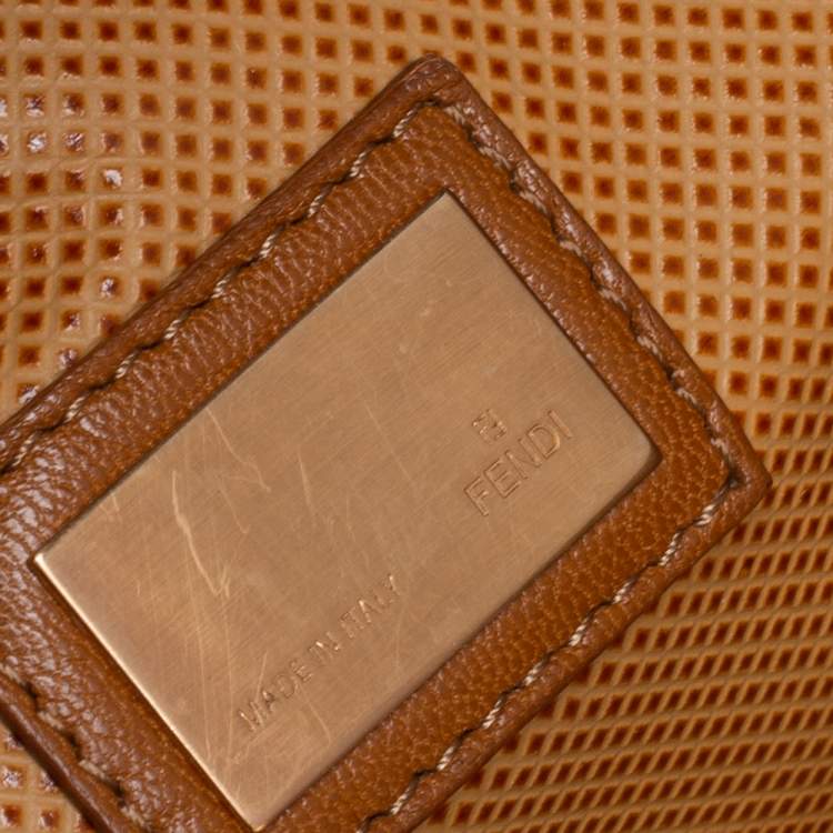مملوكة مسبقًا Fendi Tan Leather Small Peekaboo Top Handle Bag
