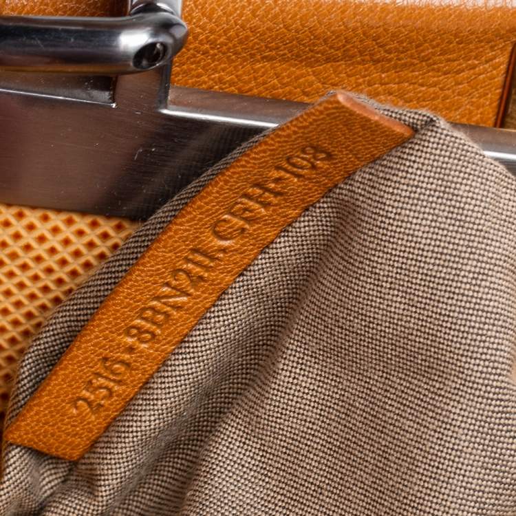 مملوكة مسبقًا Fendi Tan Leather Small Peekaboo Top Handle Bag