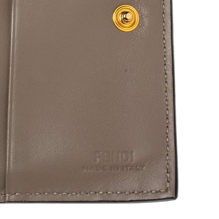 Pre Owned Fendi Old Rose Leather By The Way Bifold Wallet