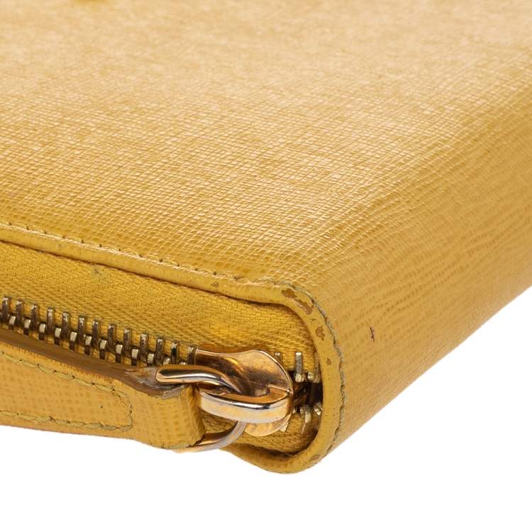 Pre Owned Fendi Yellow Leather Zip Around Wallet