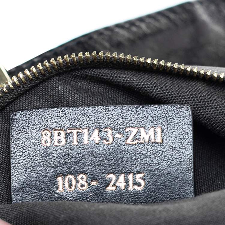 Pre Owned Fendi Black Leather Maxi Baguette Flap Shoulder Bag